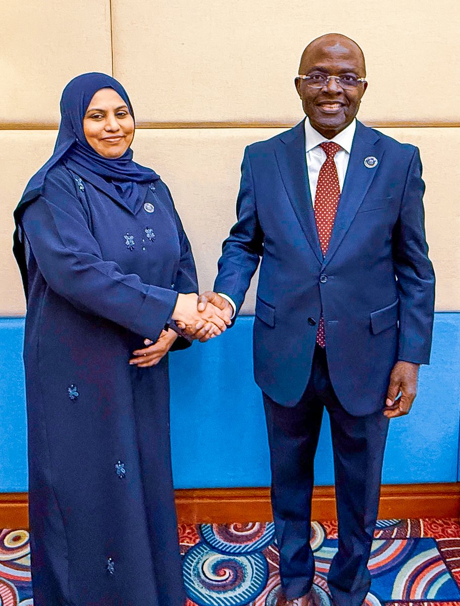 ITUBDTDirector's tweet image. A pleasure to meet H.E. Ms. Heena Waleed, Chief Spokesperson at the President’s Office of the Maldives🇲🇻, to reaffirm our partnership and explore ways to promote inclusive digital development through stronger digital skills, child online protection and cybersecurity.