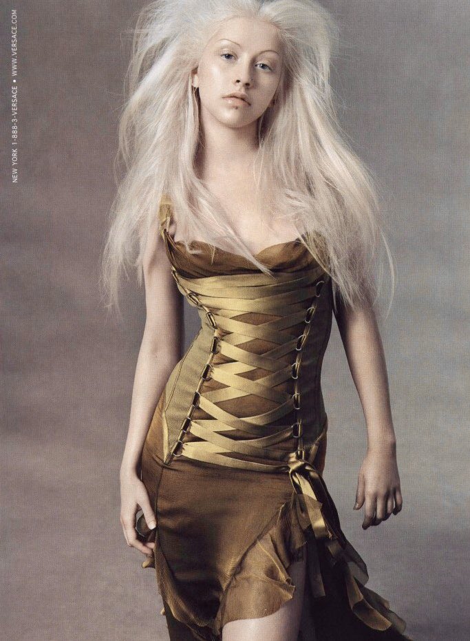 beyzanurapaydin's tweet image. Christina Aguilera re-wears the dress she wore for the Versace Fall 2003 Campaign