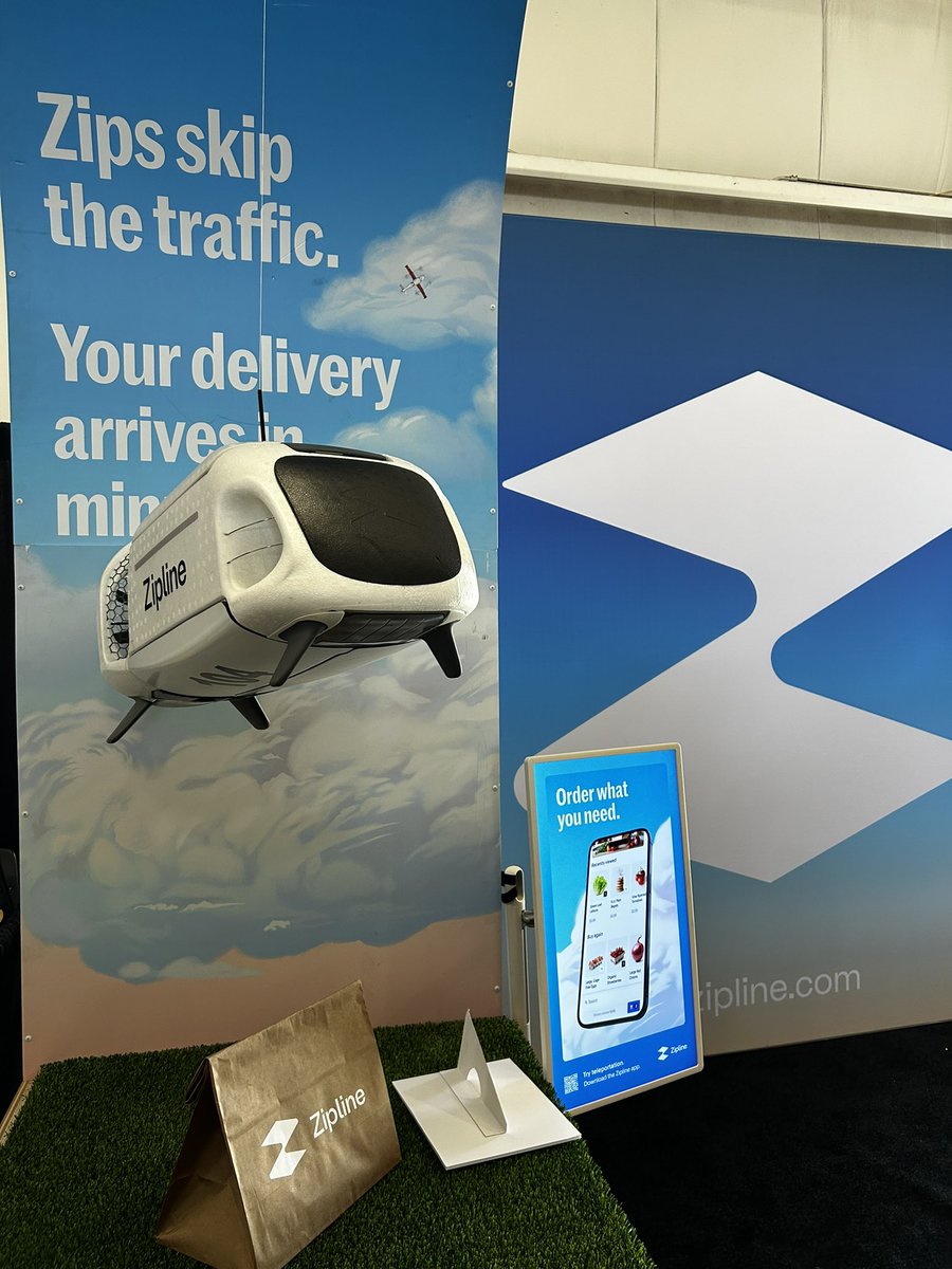 MRobbinsAUVSI's tweet image. Tremendous enthusiasm for drone delivery at @EAA AirVenture & the safety benefits of advance drone operations from operators like @Wing & @zipline #OSH25