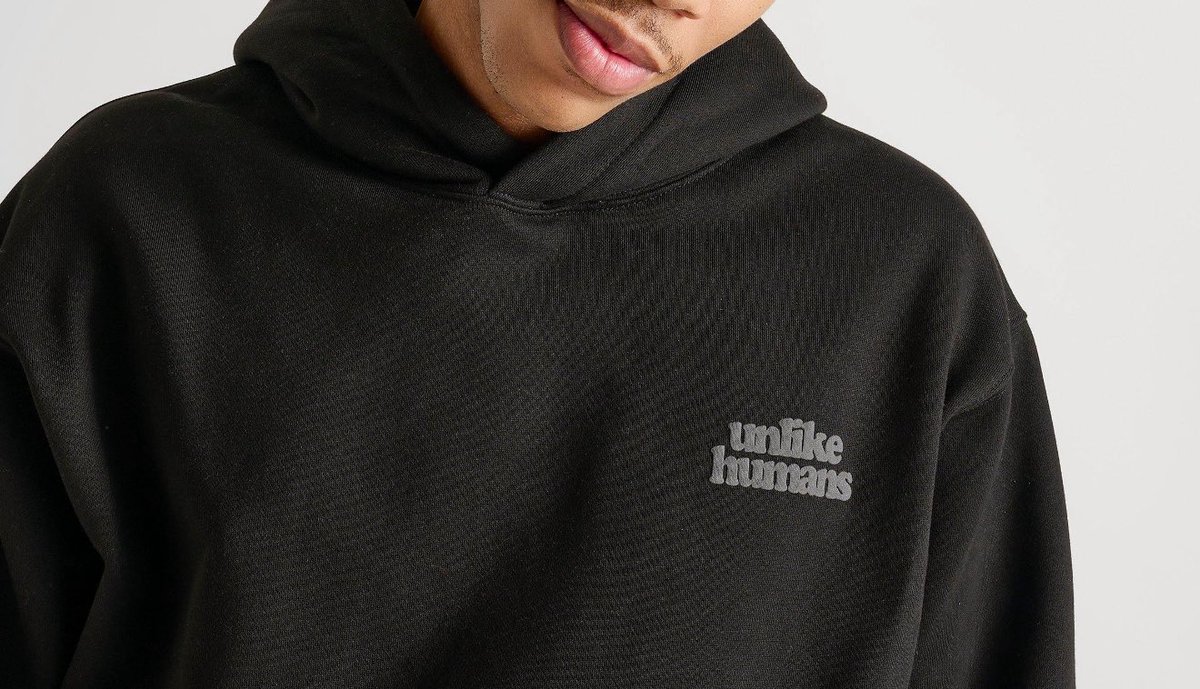 jdsportsus's tweet image. JD: The Fit Playbook 📖
This week’s feature: Unlike Humans
Engineered style. Performance-driven fits. Built to stand out.
From bold graphics to clean cuts, this brand doesn’t follow. It defines the code.
#TheFitPlaybook #UnlikeHumans #JDSports