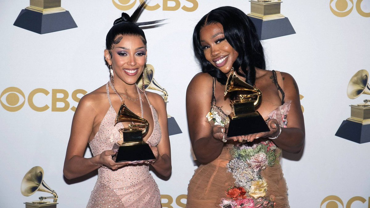 DojaStatistics's tweet photo. 🚨| “Planet Her” remains the 2nd most streamed album by a black woman behind the wonderful “SOS” by SZA.

- Other pink albums arent even top 30. https://t.co/QVWPEQWsmQ