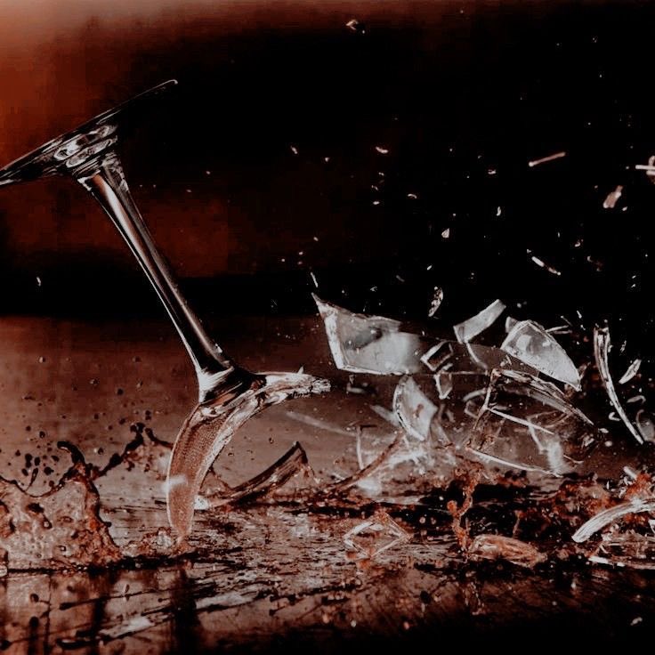 revealere's tweet image. ⠀

𝗝𝘂𝘀𝘁𝗶𝗰𝗲 𝘄𝗲𝗮𝗿𝘀 𝗺𝗮𝗻𝘆 𝗺𝗮𝘀𝗸𝘀—𝙖𝙣𝙙 𝙢𝙞𝙣𝙚’𝙨 𝙖 𝙡𝙞𝙩𝙩𝙡𝙚 𝙘𝙧𝙖𝙘𝙠𝙚𝙙.

⠀