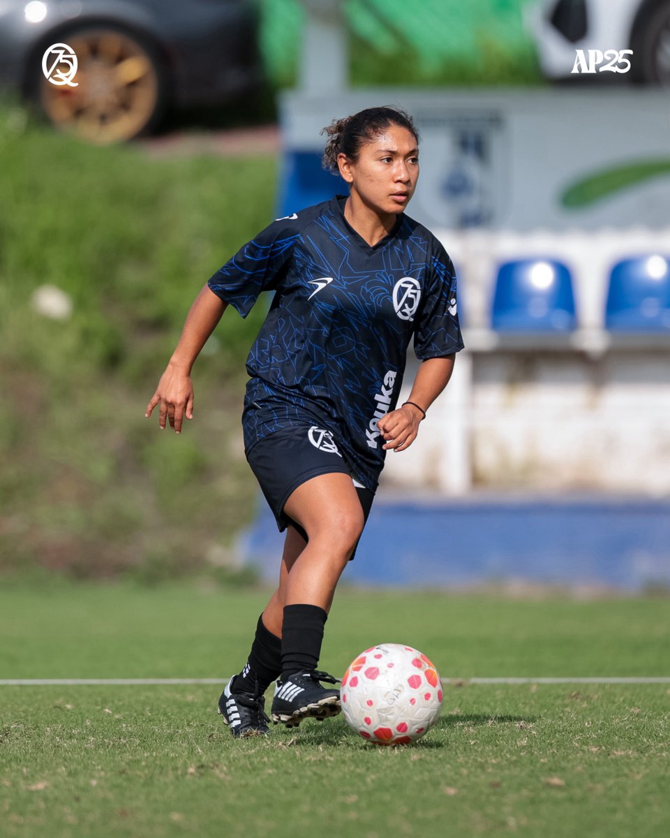 Querétaro Femenil 🐓 (@gallosfemenil) on Twitter photo Buenos días…
Va a pasar <a href="/Leidy_r11/">Leidy Ramos</a> por su timeline. 🔝🐓
Ya pueden continuar.
#Los75DeGallos Buenos días…
Va a pasar <a href="/Leidy_r11/">Leidy Ramos</a> por su timeline. 🔝🐓
Ya pueden continuar.
#Los75DeGallos