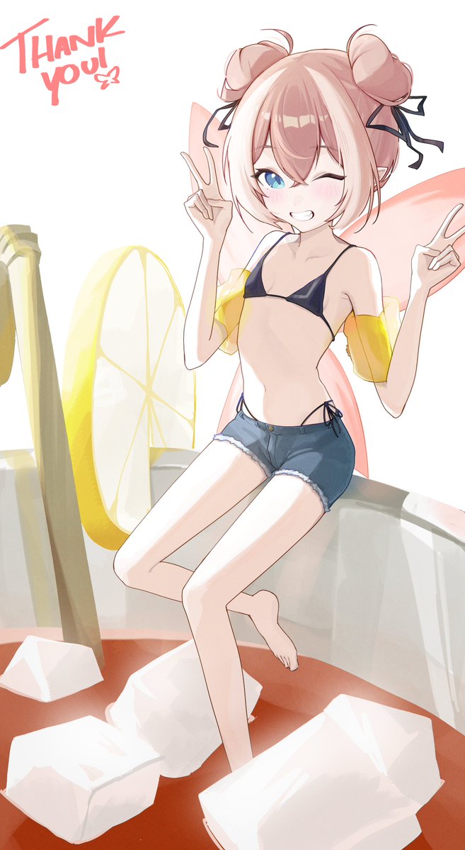 Mew_chi_'s tweet image. time to earn her water wings! 🧚‍♀️🍹