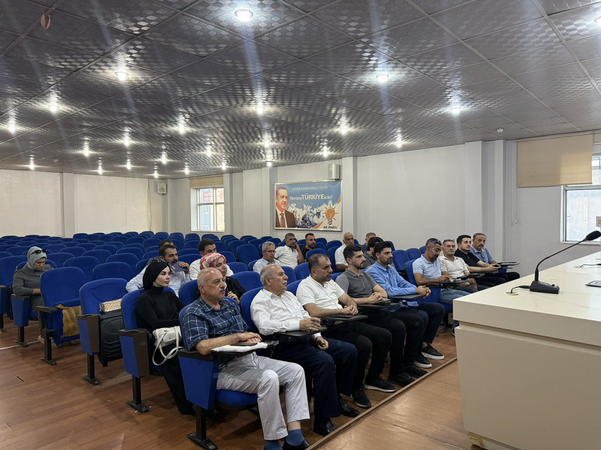 📍AK Parti Batman İl Başkanlığı

Merkez İlçe Başkanımız Sayın Fatih Doğu’nun başkanlığında ve koordinatörümüzün katılımıyla haftalık Merkez İlçe Yürütme ve Yönetim Kurulu Toplantımızı gerçekleştirdik.

Toplantımızda, saha çalışmalarımız, teşkilat faaliyetlerimiz ve önümüzdeki