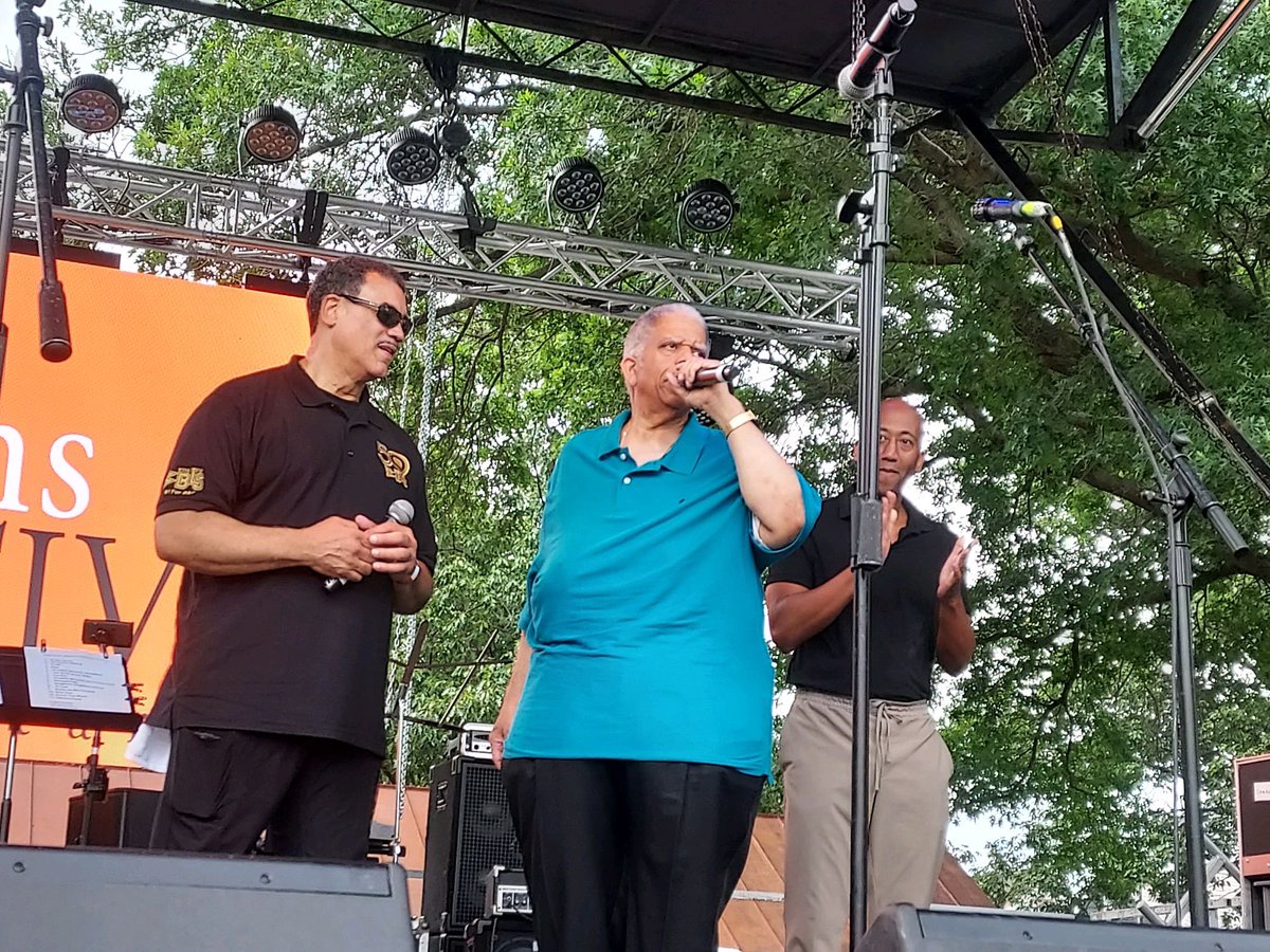 LeroyComrie's tweet image. Great time at the St. Albans Jazz & R&B Festival this weekend in Archie Spigner Park.
Proud to support this celebration of our rich musical history and the vibrant culture of Southeast Queens.
Thank you @OnBlackSpectrum for keeping this tradition going. #StAlbansJazzFest