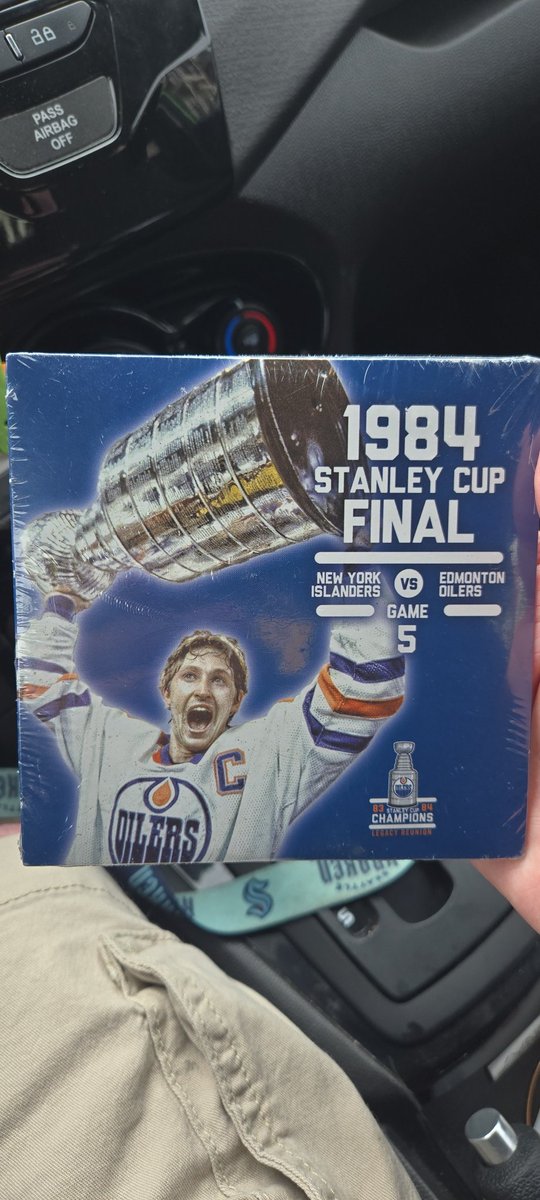 Iwantadonair's tweet image. Marketplace GOLD!!!!!! #LetsGoOilers #RodPhillips #CD
