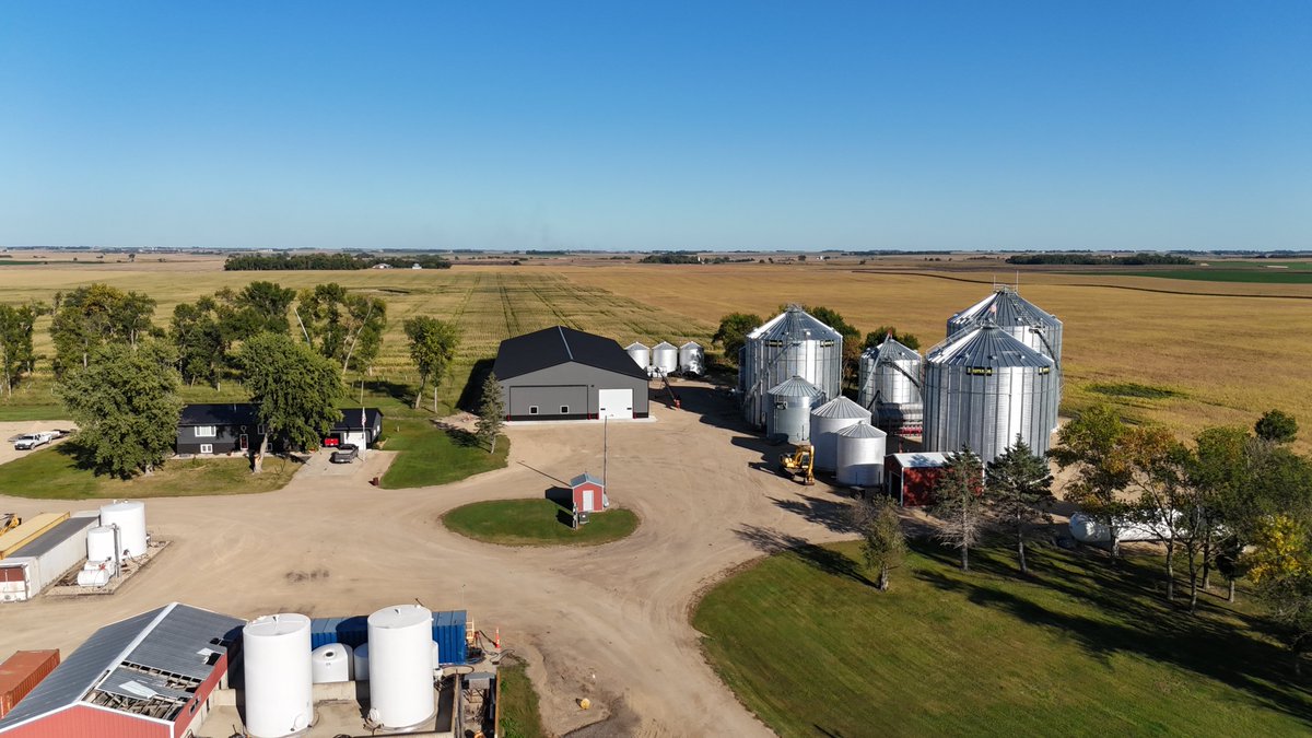 SugarAlliance's tweet image. There are currently three generations working on the Schneider family farm in Minnesota. Gabby Schneider says that the Schneiders are guided by the saying “many hands make light work” as they work together year-after-year to have a successful harvest. If Gabby or her cousins…
