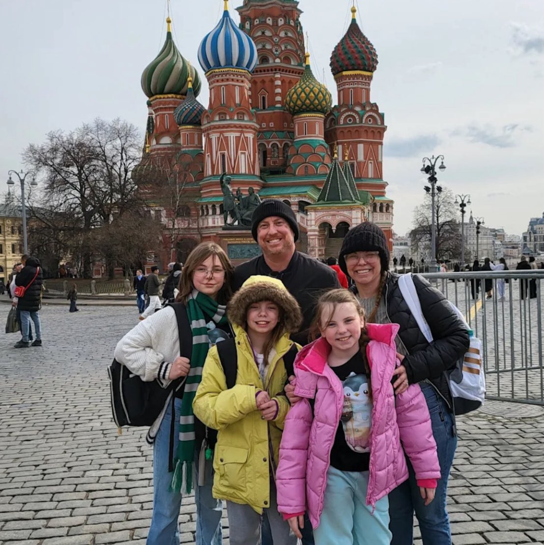MrOrcinator's tweet image. 🇺🇸🇷🇺 A U.S. father who moved his family to #Russia to escape 'woke America' was promised a non-combat role but has since been sent to die on the front lines.
#Ukraine
#Russia