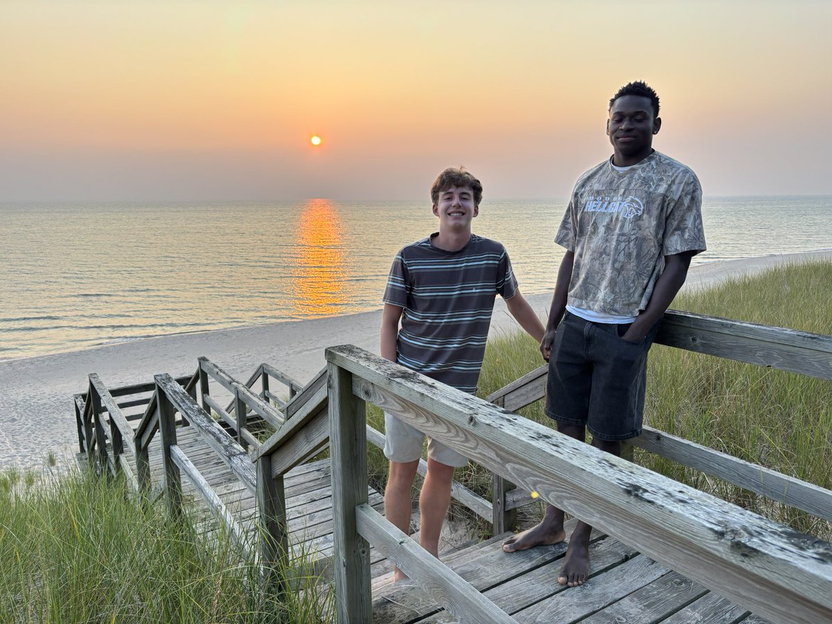 MasonJMiller4's tweet image. Vacation time with family in Michigan. #pentwater #Michigan