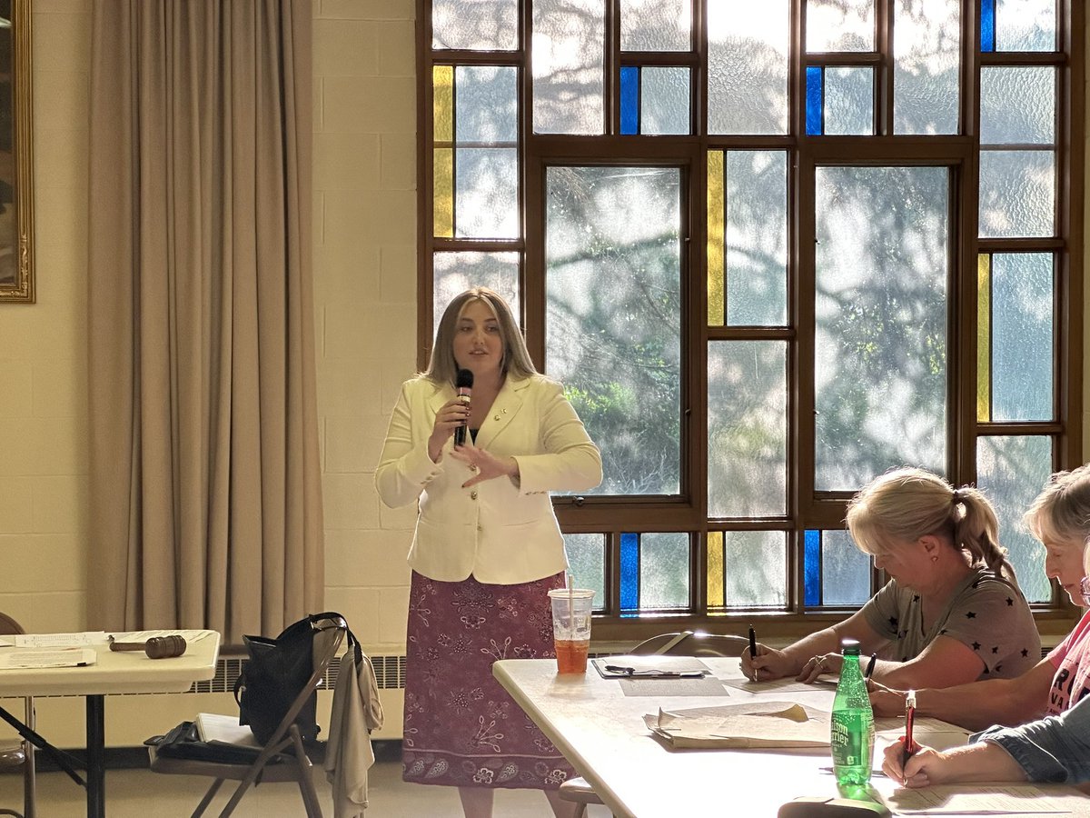 breannajmaher's tweet image. Had the honor to speak at the Ottawa County GOP 🇺🇸 @TPAction_ @TPACoalitions They are excited to collaborate and get things moving here in NW OHIO. 📈