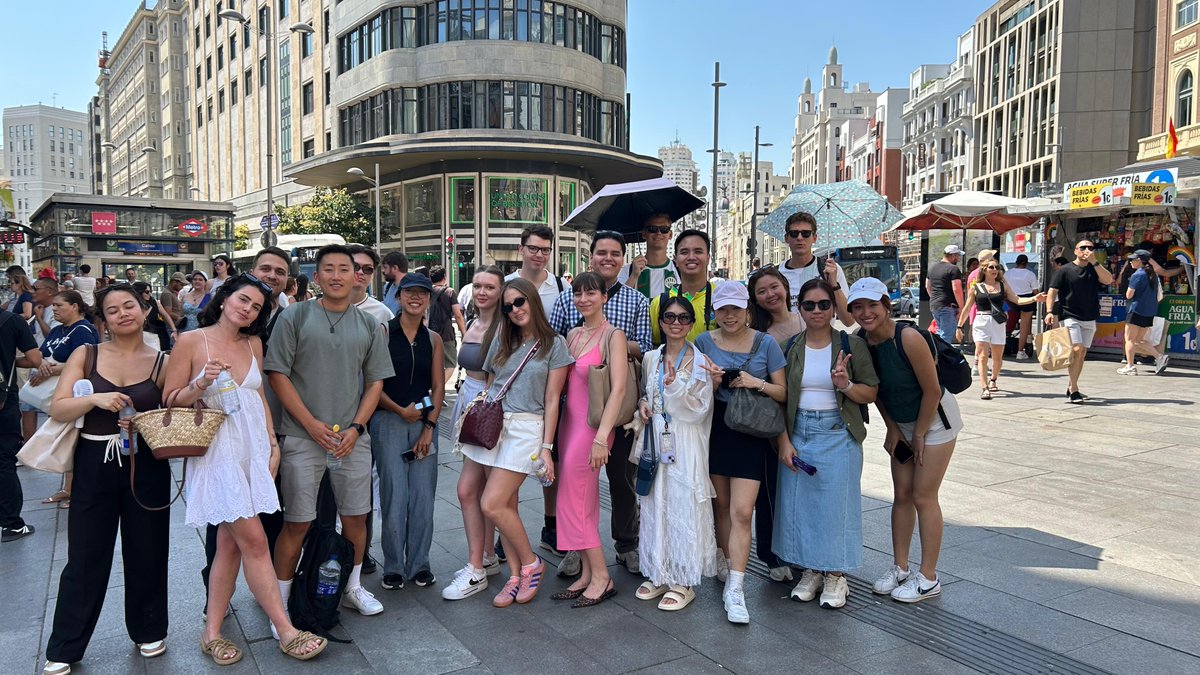 stonybrooku's tweet image. Nothing beats a study abroad holiday. 🌎
Through our international academic programs, these Seawolves are spending summer exploring the world and soaking up new cultures in Tanzania, Japan, Spain, and Greece while earning college credit!