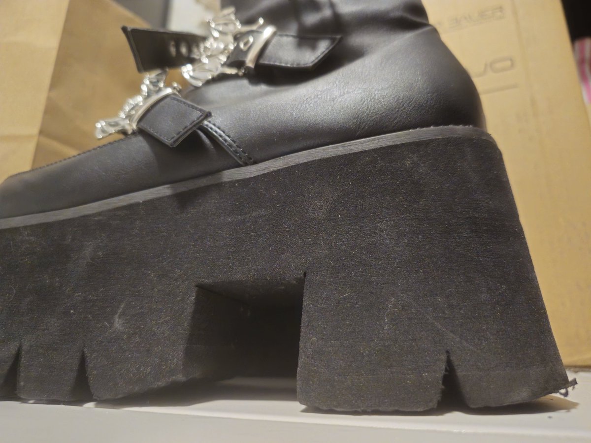 When I tell you to do something, all you should even be thinking of responding is 'Yes Lucy.'

Now get down on your knees and lick.