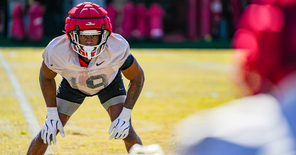 JakeMRowe's tweet image. It's linebacker position week at @DawgsHQ and we've got three questions for Georgia's inside 'backers and EDGE players (PLUS)
on3.com/teams/georgia-…