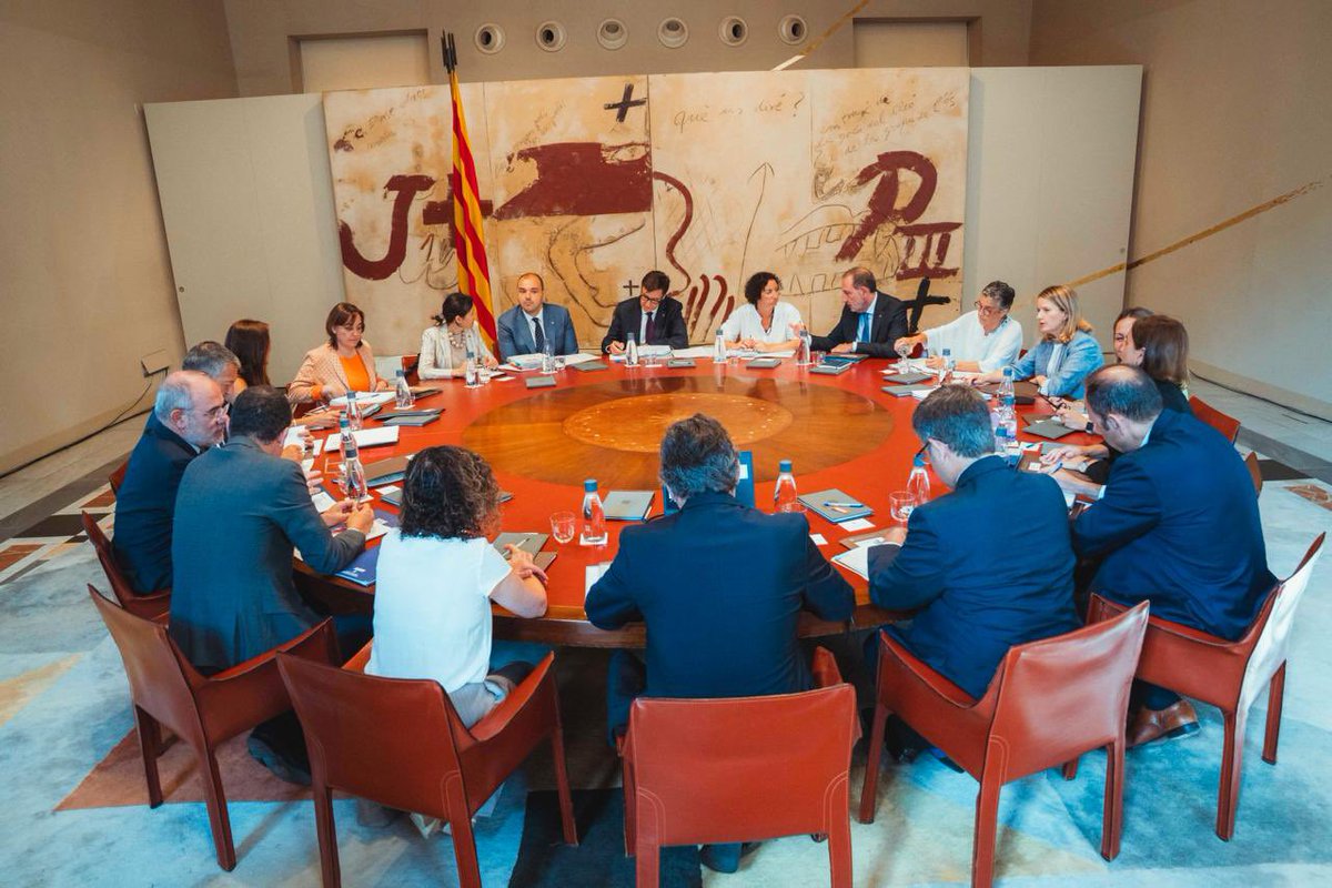 Jaume Duch (@jduch) on Twitter photo Les delegacions del <a href="/govern/">Govern de Catalunya</a> a l'exterior poden jugar un paper clau a l'hora d'obrir noves oportunitats per a Catalunya.
Amb aquest objectiu, hem aprovat un Pla de consolidació perquè puguin treballar de manera més coordinada, coherent i eficient.
Seguim obrint Catalunya al món. Les delegacions del <a href="/govern/">Govern de Catalunya</a> a l'exterior poden jugar un paper clau a l'hora d'obrir noves oportunitats per a Catalunya.
Amb aquest objectiu, hem aprovat un Pla de consolidació perquè puguin treballar de manera més coordinada, coherent i eficient.
Seguim obrint Catalunya al món.