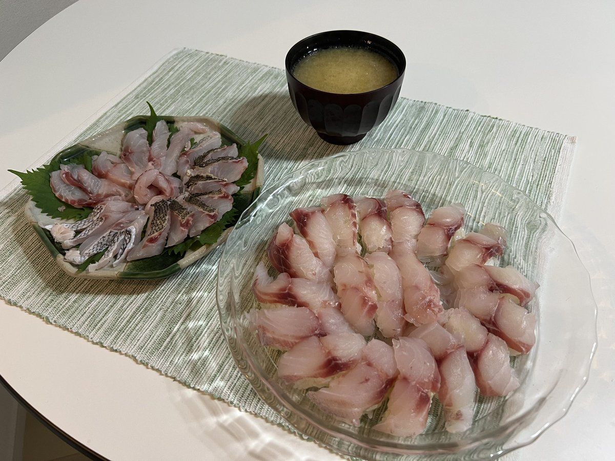 hey_fellas's tweet photo. 甑島で釣ったコンディション抜群のイサキで優勝 https://t.co/1SgJBAalqA
