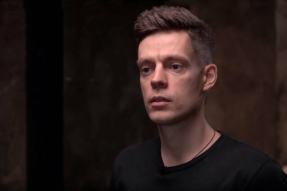 vottak_tv's tweet image. Московский суд заочно арестовал журналиста Юрия Дудя по статье о неисполнении обязанностей иноагента
Признанный в РФ иноагентом Дудь объявлен в международный розыск.
