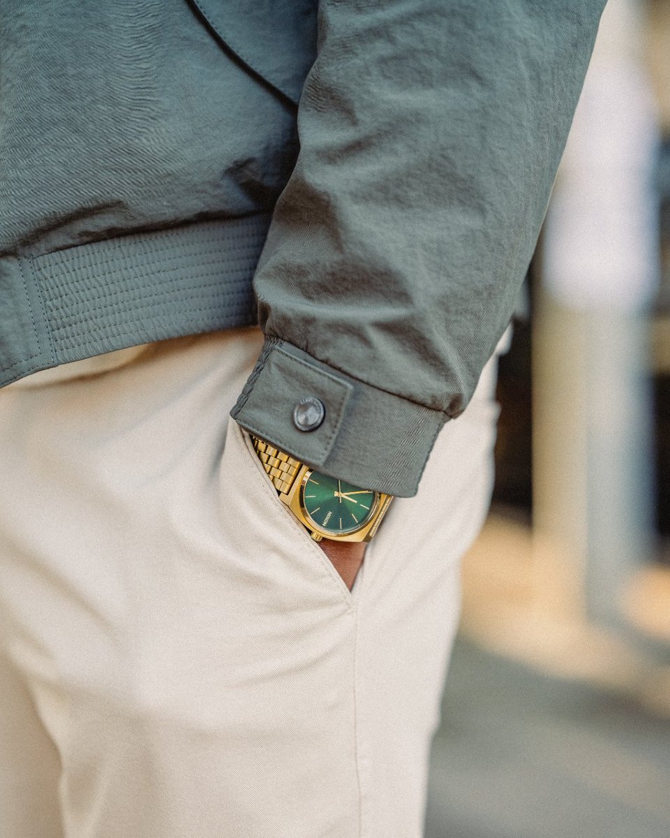 From city streets to weekend escapes meet your new go-to layer: the Gabe Harrington Jacket. 

remusuomo.com/products/regul…