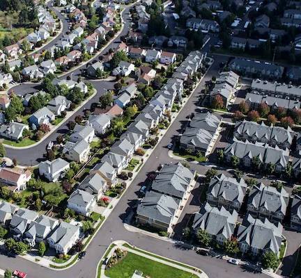 Cointelegraph's tweet image. 🇺🇸 BIG: Trump says he is considering removing capital gains tax on housing.