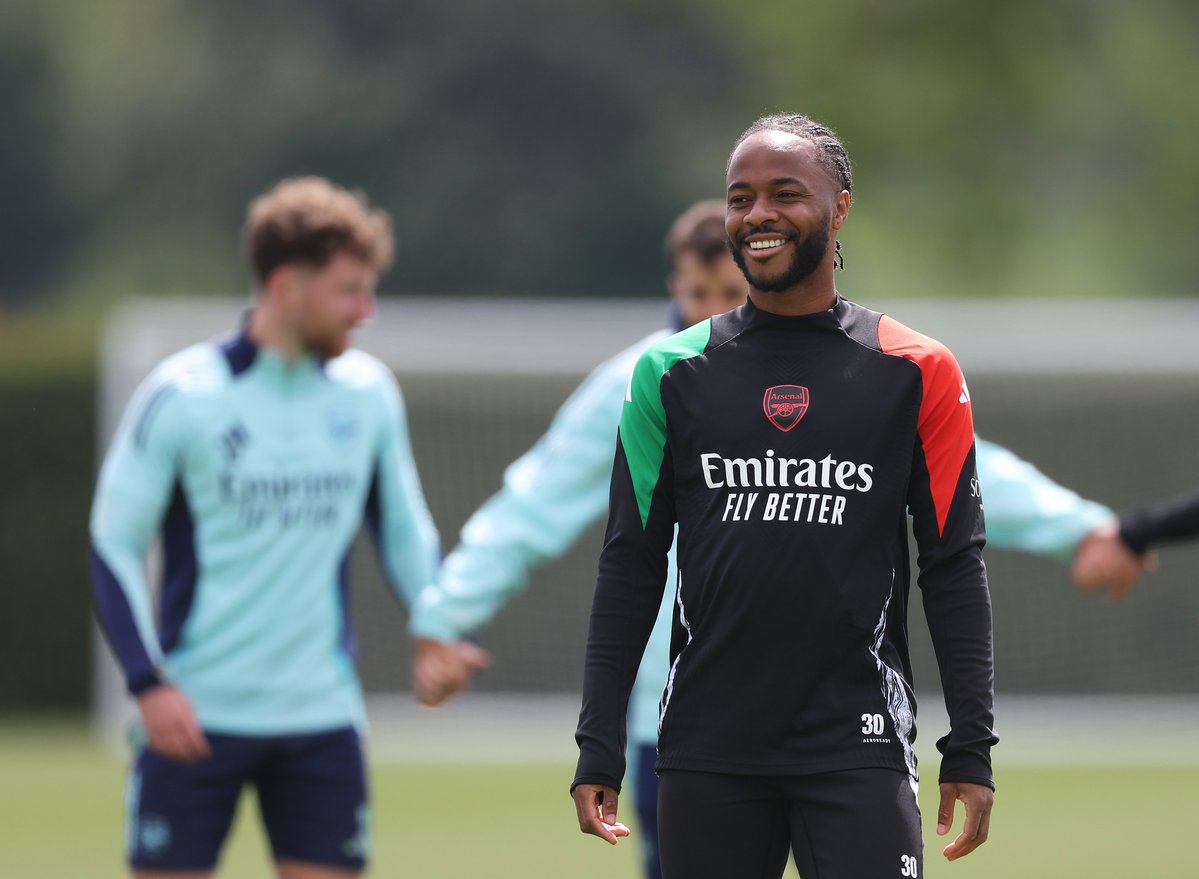 GGFN_'s tweet image. ⚫️🔴 Bayer Leverkusen are one of the teams interested in Raheem Sterling. (@SamiMokbel_BBC)
🏴 The winger can leave Chelsea as he is not part of Enzo Maresca's plans.