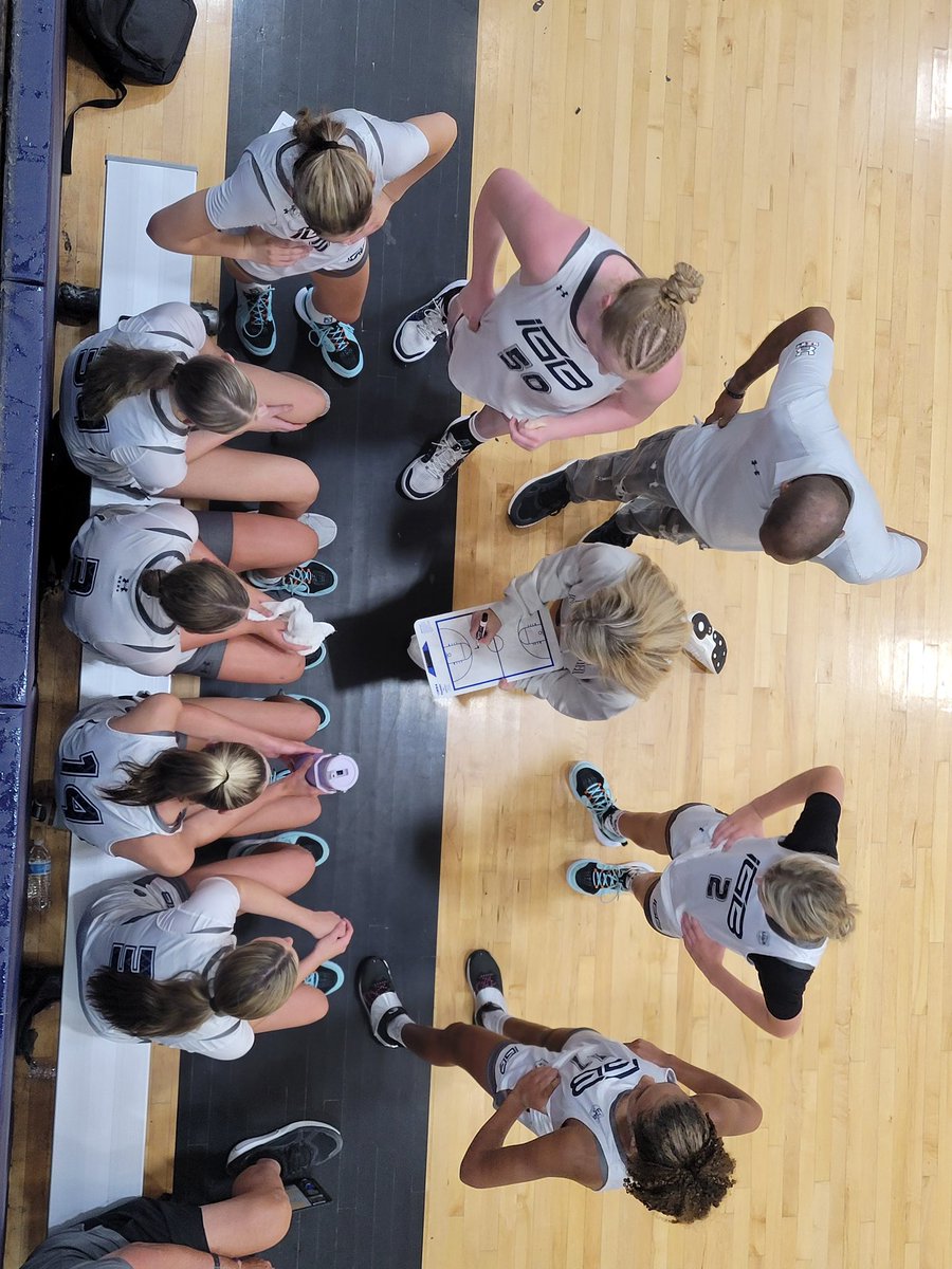 natjmorse's tweet image. Got a call from a college coach on July 1 saying, “Hey coach, it’s July.. Just wanted to check in on you because I know it’s your last ride with your 26 group.”  

I’ve never felt more seen in my life.

Thank you @IGB_Hoops 2026’s. You will be missed but this is your home 🫶