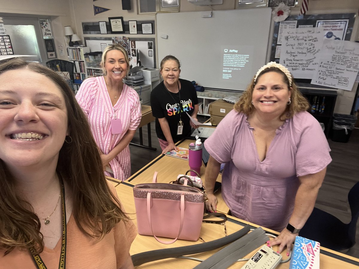 Great morning math brainstorming! #dreambigrisd
