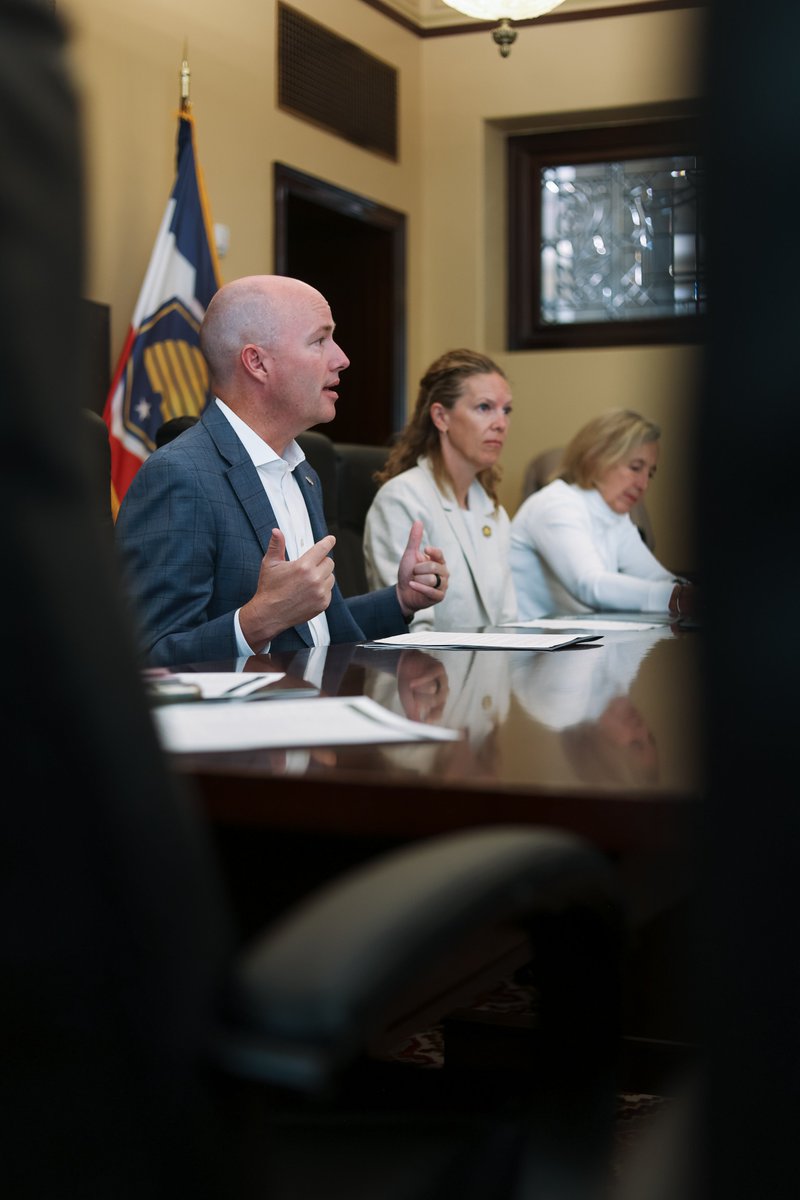 GovCox's tweet image. Building Utah’s future starts with protecting what makes it special. Today, the new BUILD Coordinating Council sat down to chart our state’s next chapter of strengthening neighborhoods, protecting our resources, and keeping Utah strong.