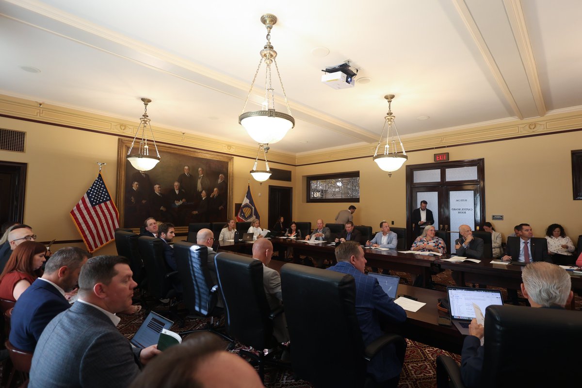 GovCox's tweet image. Building Utah’s future starts with protecting what makes it special. Today, the new BUILD Coordinating Council sat down to chart our state’s next chapter of strengthening neighborhoods, protecting our resources, and keeping Utah strong.