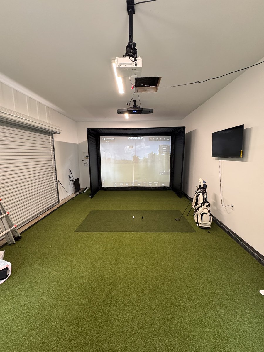 bryanbrosgolf's tweet image. Shoutout to @rainorshinegolf and @ForesightSports!! The home lab is almost done!!!