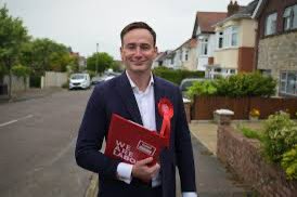 mjdaly57's tweet image. Tom Hayes - Labour MP for Bournemouth East. Tom was the Deputy Leader of Oxford City Council. He is a distinguished academic and has made an impact in areas pertaining to the environment, mental health and domestic abuse. In 2024, Tom was parachuted 🪂 into the Bournemouth East…