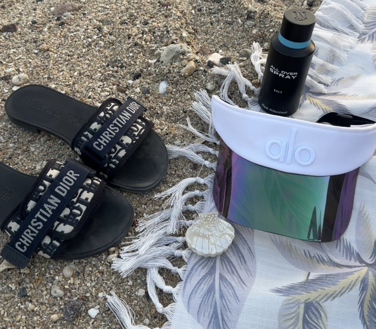 Salty hair &amp; beach 🌊🐚🥥☀️