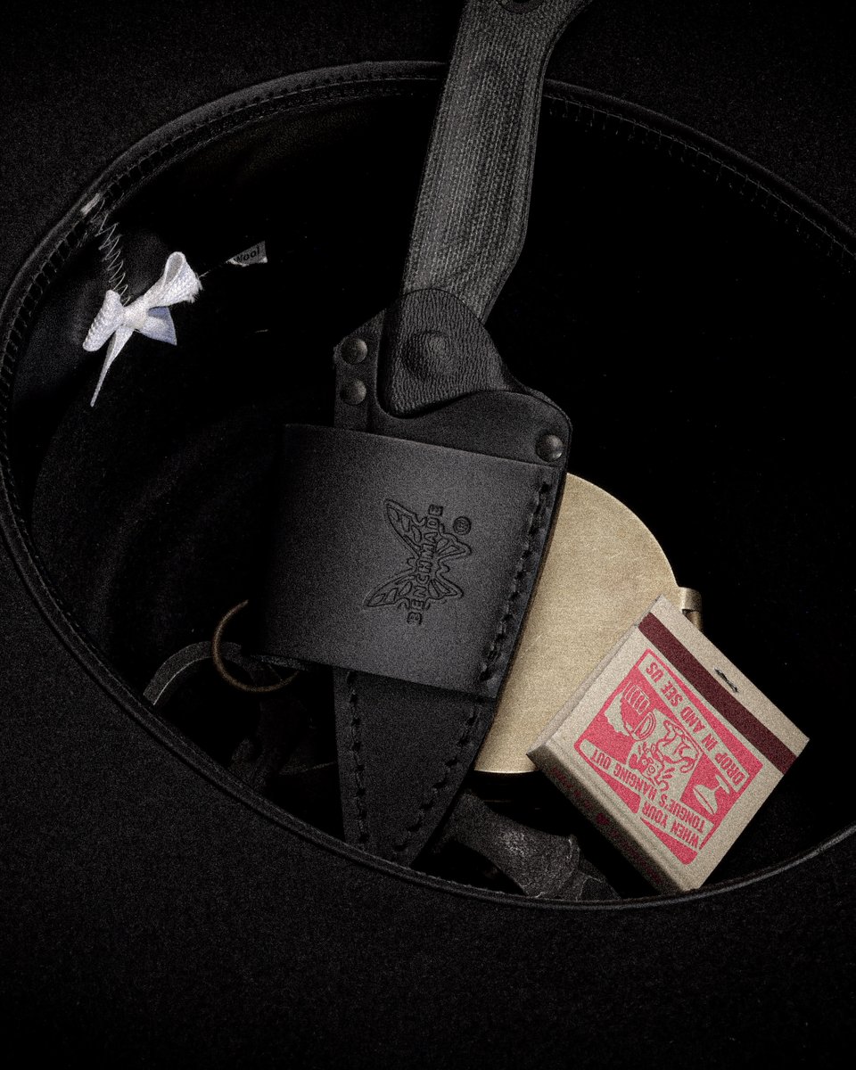 BladeHQ's tweet image. AVAILABLE NOW - The Benchmade Dacian just got better. 
Now featuring an updated Leather Sheath for secure scout carry, this fixed blade is ready to work and built to last.

Shop now at the link below!
bit.ly/4f4JbPF