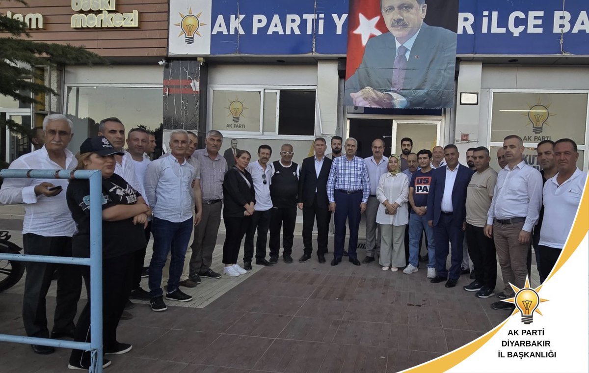 📍 AK Parti Yenişehir İlçe Başkanlığı 

AK Parti Yenişehir İlçe Yönetim Kurulu Toplantımızı gerçekleştirdik. 

Toplantımızda saha çalışmalarımızı ve teşkilat faaliyetlerimizi kapsamlı şekilde değerlendirdik.

Yenişehir’in kalkınması, Diyarbakır’ın yarınları için inançla ve azimle