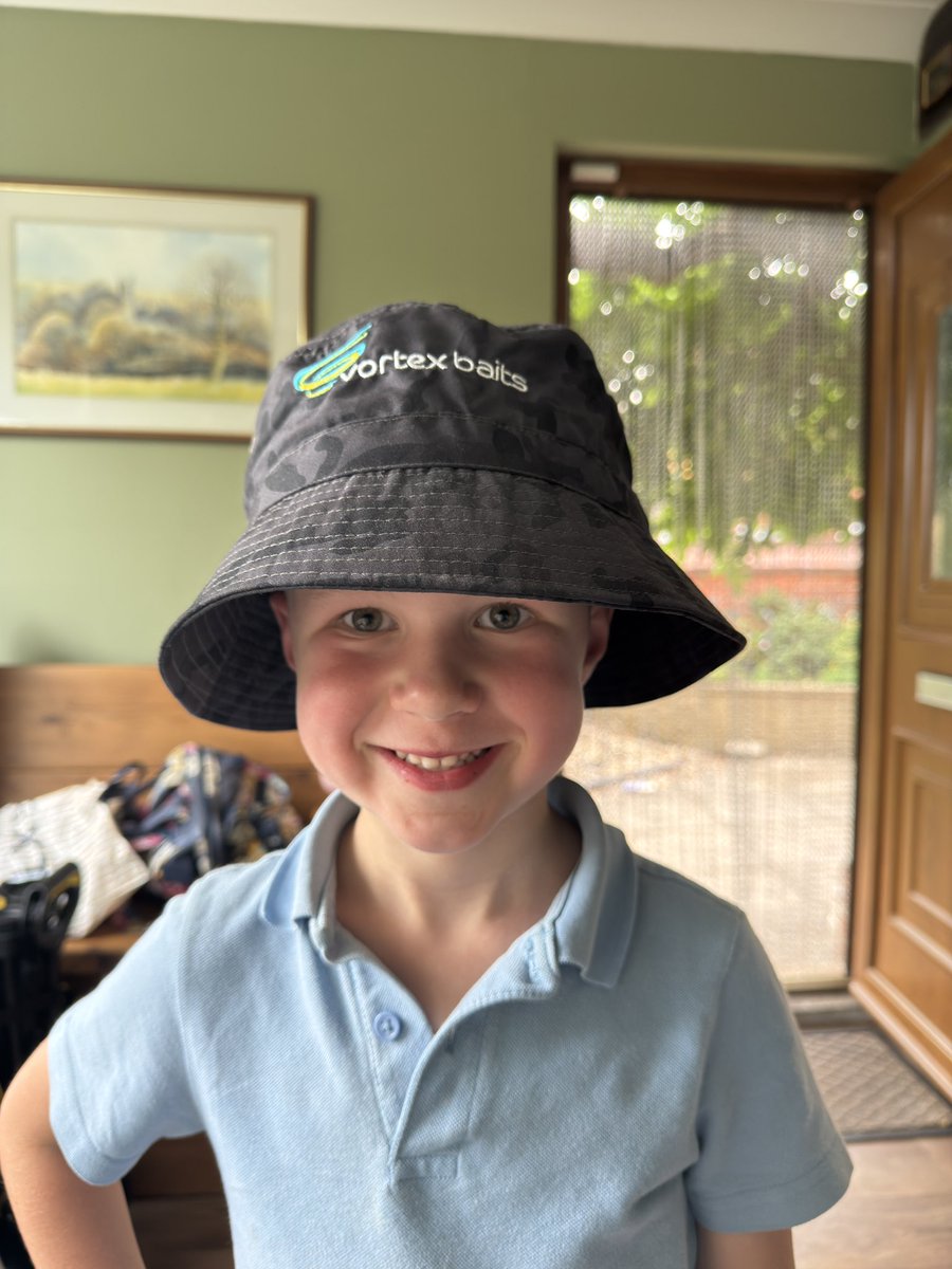 Vortex_Baits's tweet photo. @liamgallagher can we send you one of our Bucket Hats? https://t.co/XVJkNvIDwS