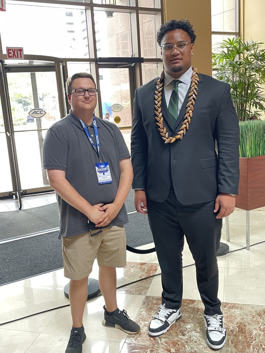 Joe Cowart (@1010xljoec) on Twitter photo Francis Mauigoa of #TheU lil leg up height wise on Ozzie <a href="/Trent1010XL/">Trent Osborne</a> <a href="/1010XL/">1010 XL / 92.5 FM</a> #Canes #ACCKickoff Francis Mauigoa of #TheU lil leg up height wise on Ozzie <a href="/Trent1010XL/">Trent Osborne</a> <a href="/1010XL/">1010 XL / 92.5 FM</a> #Canes #ACCKickoff
