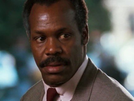 Roybattyforever's tweet image. Danny Glover cumple años hoy y sigue siendo demasiado viejo para esta mierda.