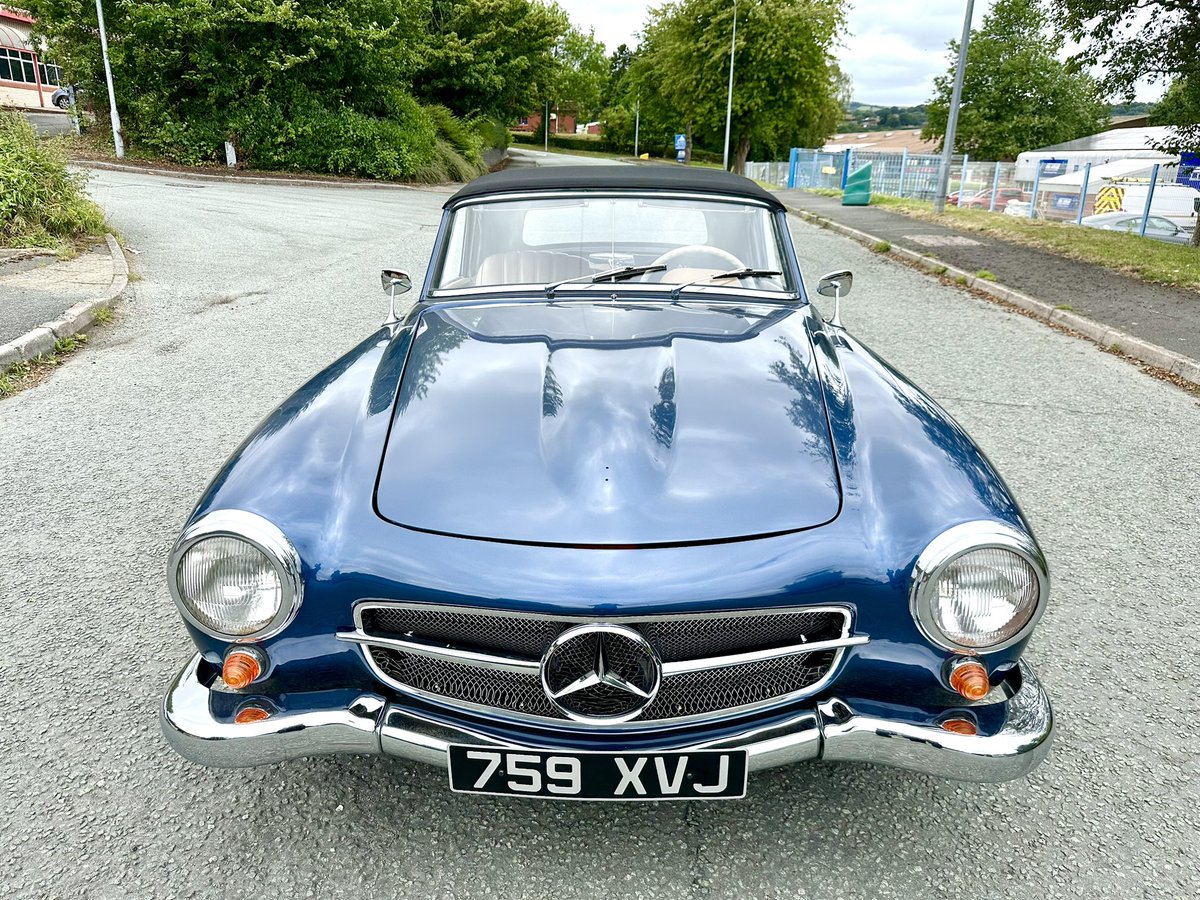 elecclassiccars's tweet image. Is this the most beautiful car we’ve converted so far? 😍⚡️👌 #mercedes190sl #electricmercedes190sl #mercedesbenz #classicmercedesbenz