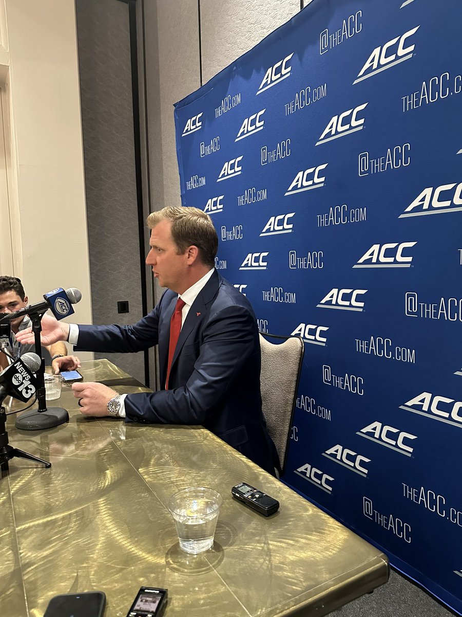 bportnoy15's tweet image. SMU head coach Rhett Lashlee talking about NIL Go and the early returns on the Deloitte clearinghouse:
“It's like disciplining your kids. If you tell them not to do something, or I'll do this, and they do it, and you discipline them, guess what? They don't do it anymore.
“But…