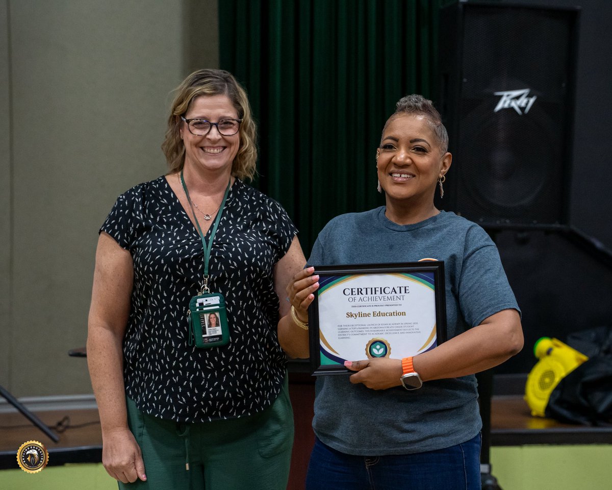 SkylineEd's tweet image. 🎉 More awards at today’s Summer Summit!
In celebration of 25 years of Skyline Education, we honored standout staff from all 3 campuses with the League of Extraordinary Educators Awards for their leadership, dedication &amp;amp; impact. 💜🧡💚