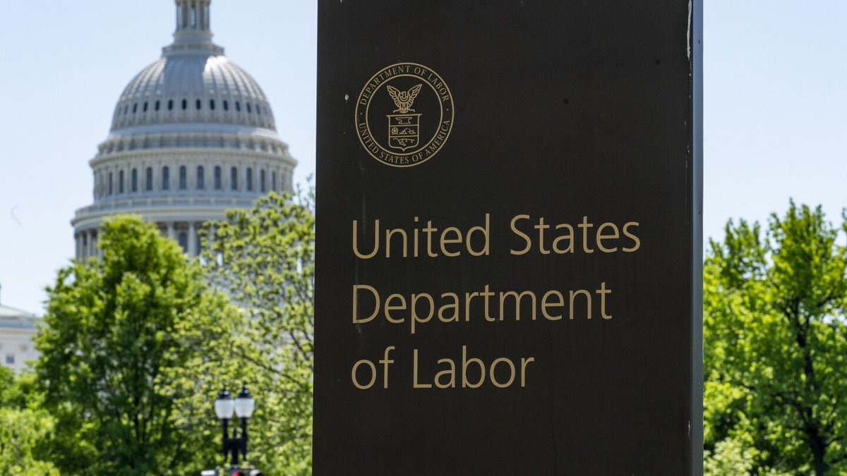 AFTNJ's tweet image. From The Associated Press:
Trump’s Labor Department proposes more than 60 rule changes in a push to deregulate workplaces
apnews.com/article/labor-…