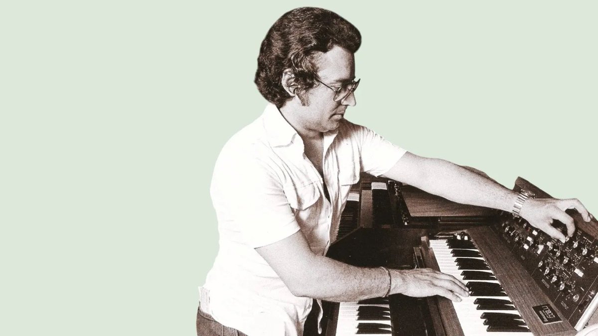 atonalweb's tweet image. Músico de sótano, alquimista del funk oscuro y la electrónica espectral, Giuliano Sorgini ha fallecido sin hacer ruido, como vivió. Rescatamos su vida y obra con artículo y playlist: terror, groove y cintas perdidas…
atonal.net/giuliano-sorgi…
#GiulianoSorgini