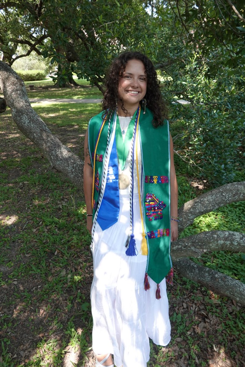 FreemanSchool's tweet image. Freeman is proud to celebrate three students who have earned 2025–2026 Fulbright grants: Anna Hobbins (BSM/SLA '25), Ronan McDonnell (BSM '25), and Caroline Wright (BSM '25).
Learn more about their inspiring journeys in the full article: bit.ly/4f0nHDD