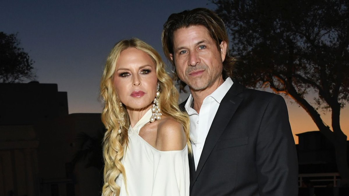RankedReal's tweet image. Rachel Zoe has filed for divorce from her husband Rodger. The couple announced the end of their marriage last September. #RHOBH