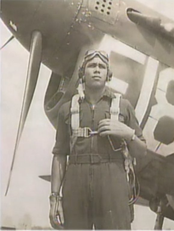 _ian_evans's tweet image. Tuskegee Airman Lt. William A "Billy" Johnston (1925-2005) of The "Western Pensylvania Fly Boys". He matriculated with class 45-D and signed up with the Airmen at the age of 17 pictured is posing in the cockpit of a Curtiss P-40N Warhawk in 1944.