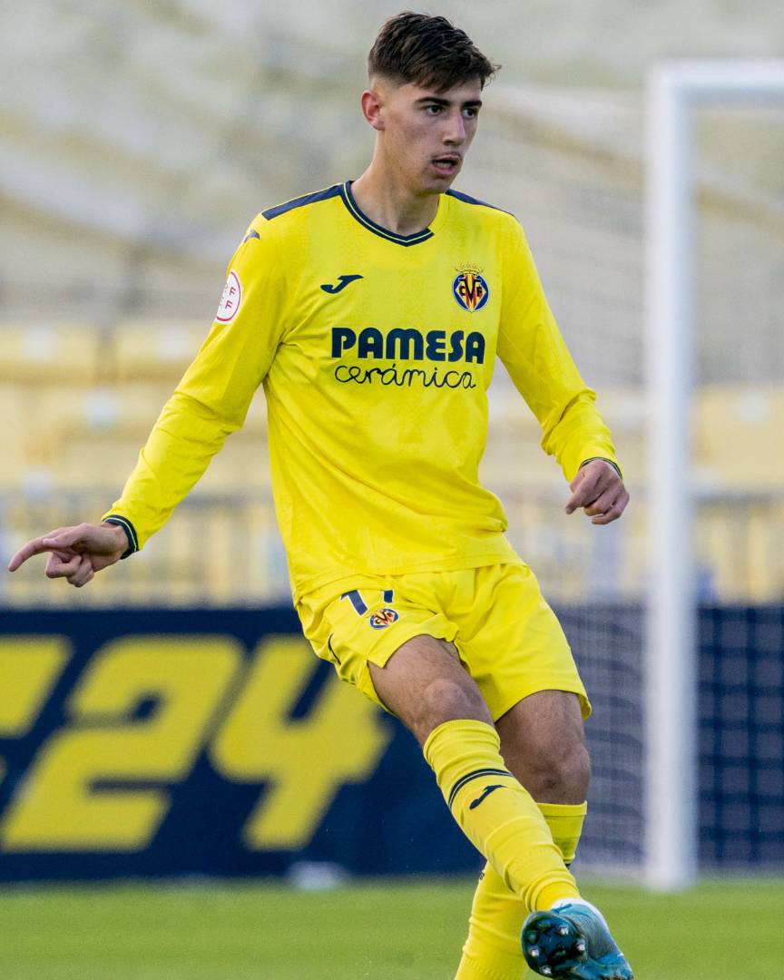 CanteraGrogueta's tweet image. 𝐃𝐚𝐧𝐢 𝐑𝐞𝐪𝐮𝐞𝐧𝐚 𝐣𝐮𝐠𝐚𝐫𝐚́ 𝐜𝐞𝐝𝐢𝐝𝐨 𝐞𝐧 𝐞𝐥 𝐂𝐨́𝐫𝐝𝐨𝐛𝐚 𝐂𝐅

El centrocampista granadino vestirá los colores del conjunto andaluz durante la temporada 2025/2026

¡Mucha suerte, Reque 💛!