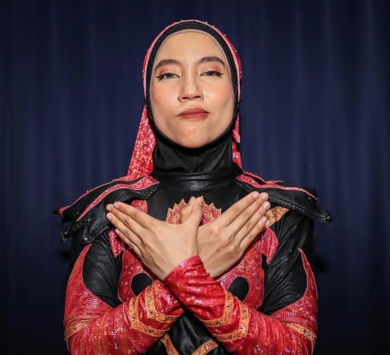 reham ➰ (@cosmicangelss) on Twitter photo .<a href="/MercedesVarnado/">Mercedes Moné Varnado</a> since you are on a world tour.
Can you go to Malaysia and wrestle <a href="/nordianapw/">Nor 'Phoenix' Diana 🇲🇾🫶</a> in <a href="/APACWrestling/">APAC Wrestling</a>? One of my absolute dream matches .<a href="/MercedesVarnado/">Mercedes Moné Varnado</a> since you are on a world tour.
Can you go to Malaysia and wrestle <a href="/nordianapw/">Nor 'Phoenix' Diana 🇲🇾🫶</a> in <a href="/APACWrestling/">APAC Wrestling</a>? One of my absolute dream matches