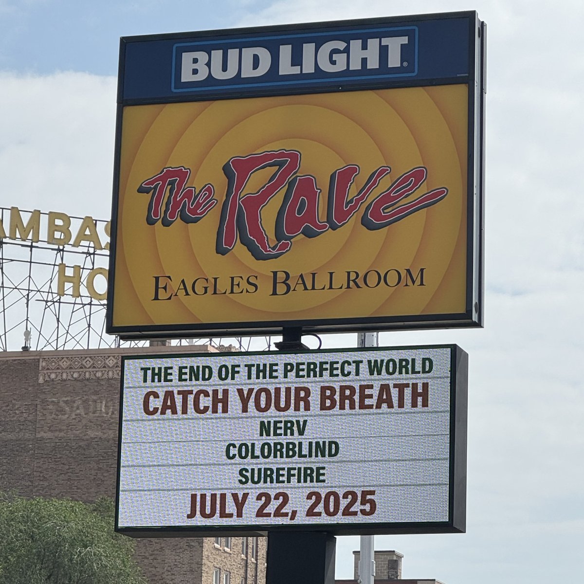 therave's tweet image. TONIGHT: @cyb_tx hits The Rave's stage for 'The End of The Perfect World' Summer Run with @wearenerv, @colorblindtx, and Milwaukee's own Surefire! ππ₯
Show starts at 7PM // Tickets available at the door & online Β» therave.com/cyb