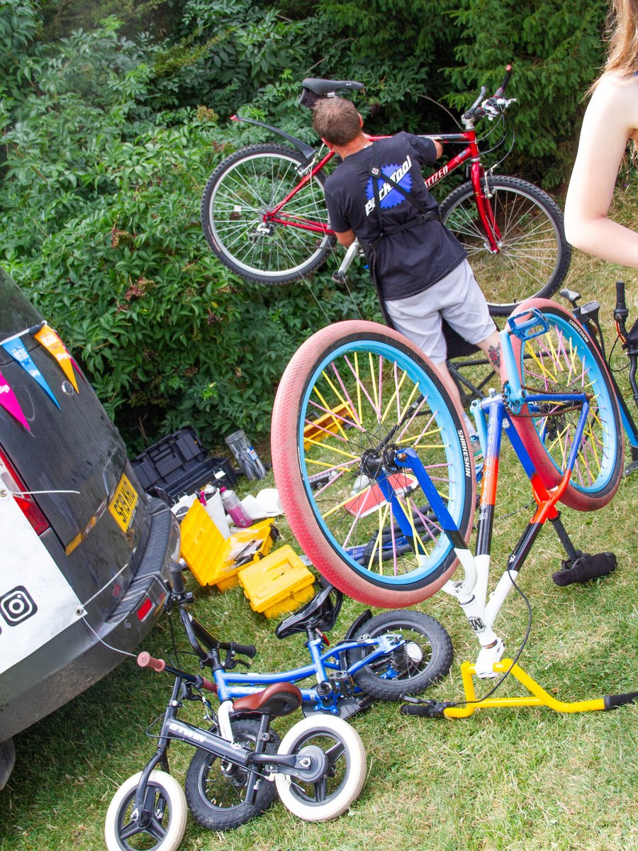 graveshambc's tweet image. 🚴♂️ Free Bike Check-Up Alert! 🚴♀️
DR Bike is rolling into Cyclopark on Tuesday 29 July, 11am to 3pm! Get your bike checked and ready for summer adventures. Don't miss out on free minor repairs. See you there!
#FreeBikeCheck #Cyclopark