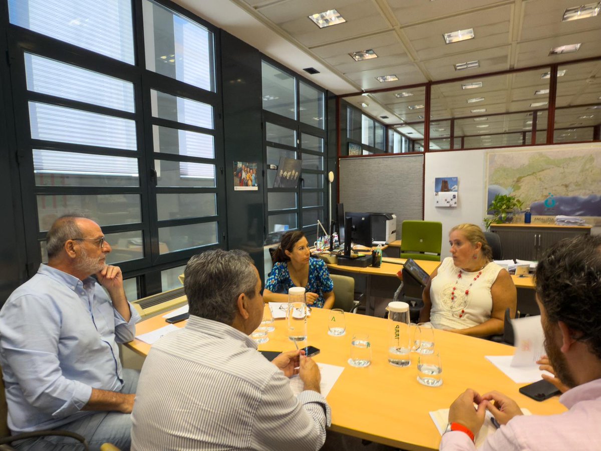🤝 El director del #IAAP, José Loaiza, se ha reunido con la presidenta y el vicepresidente del Consejo Español Defensa Discapacidad y Dependencia (<a href="/CEDDD_/">CEDDD</a>), Rocío de los Reyes y Antonio López, respectivamente.