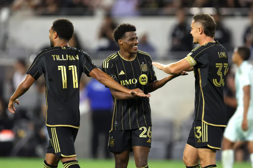 tombogert's tweet image. Sources: LAFC extended the loan of winger Javairô Dilrosun from Club America one day so he is eligible to play on Friday.
Beyond that? Still TBD.